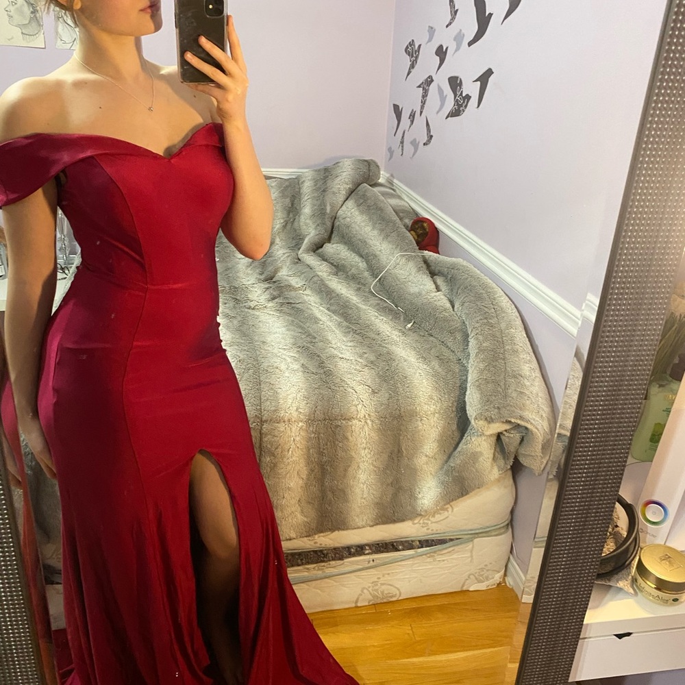 Red prom dress